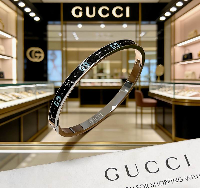 Gucci Bracelet 06yxs33